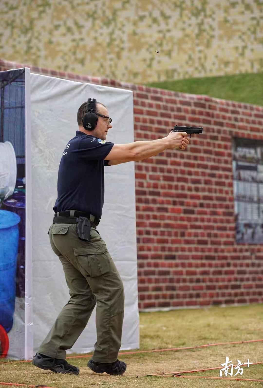 葡萄牙射手澄清传闻专心比赛
